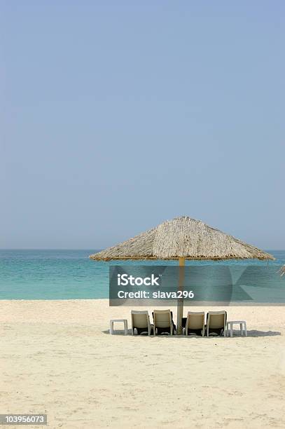 Plaży W Luksusowy Hotel Dubaj Zjednoczone Emiraty Arabskie - zdjęcia stockowe i więcej obrazów Bez ludzi