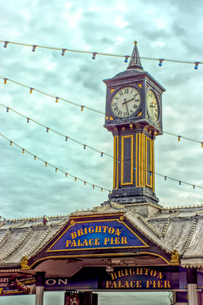 brighton jetty - palace pier tourism built structure sign - fotografias e filmes do acervo