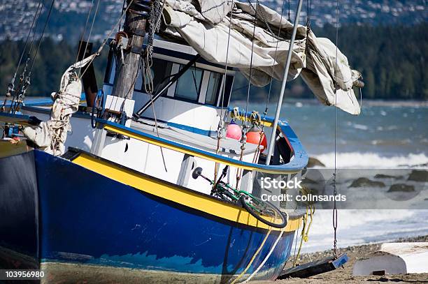 Gestrandet Boot Stockfoto und mehr Bilder von Britisch-Kolumbien - Britisch-Kolumbien, Farbbild, Fotografie