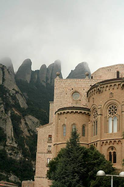 montserrat monastery - moreneta zdjęcia i obrazy z banku zdjęć