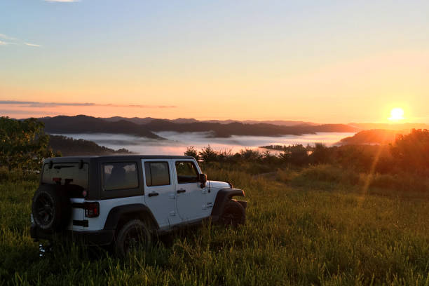 2018 jeep jk - jeep wrangler стоковые фото и изображения