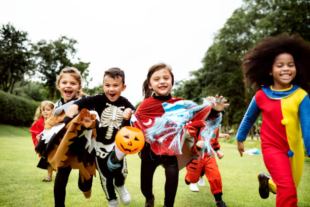 istock Little kids at a Halloween party 1039733328