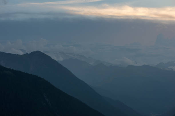 istock Cloudy sunset in the mountains of Valle de Aran 1039750398