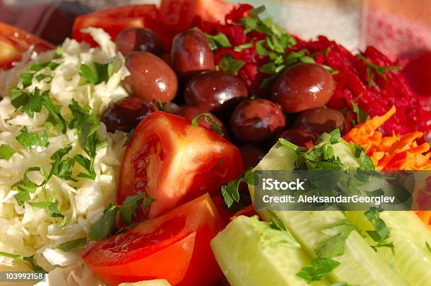 Frischer Salat Stockfoto und mehr Bilder von Chenopodiacea - Chenopodiacea, Essig, Farbbild