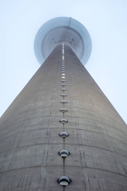 dusseldorf, germany -  tv and telecommunications tower - rhine river audio imagens e fotografias de stock