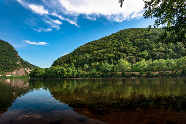 Delaware Water Gap View on the Delaware Water Gap and Delaware River finger lakes stock pictures, royalty-free photos & images