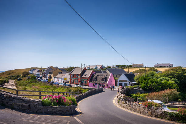 Pittoresque village de Doolin, Irlande en été - Photo