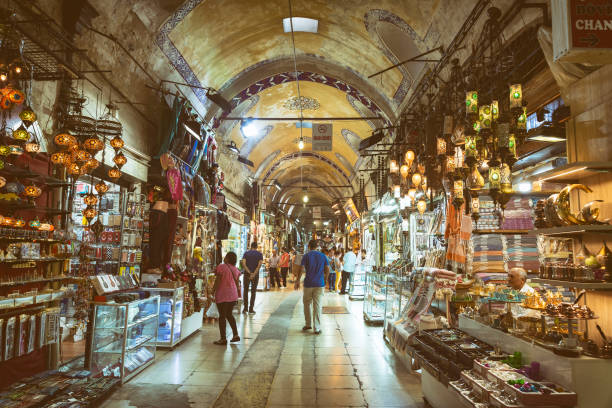 Grand Bazaar (Kapali Carsi), Istanbul, Turkey Istanbul, Turkey - September 17, 2018: Interior detail from Kapali Carsi (Grand Bazaar), one of the largest and oldest covered markets in the world, with 61 covered streets. grand bazaar istanbul stock pictures, royalty-free photos & images
