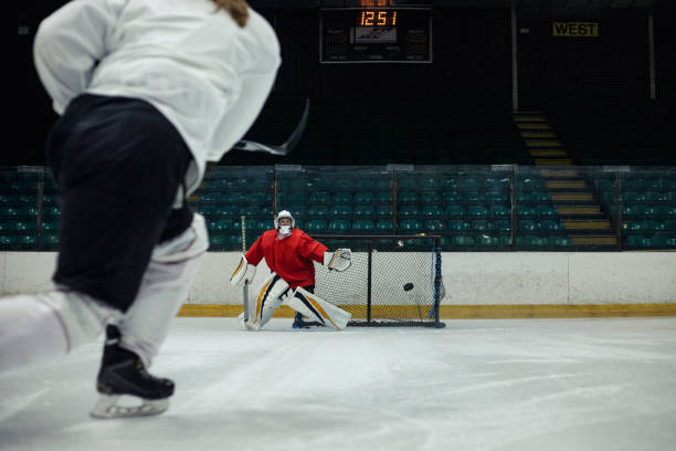 istock She Shoots, She Scores 1040451622