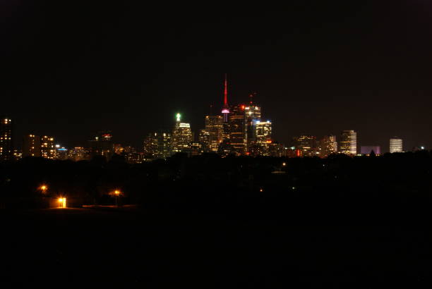 istock Riverdale Park Don Valley Skyline View 1040693284