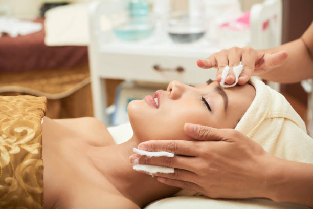 istock Getting professional facial 1040850428