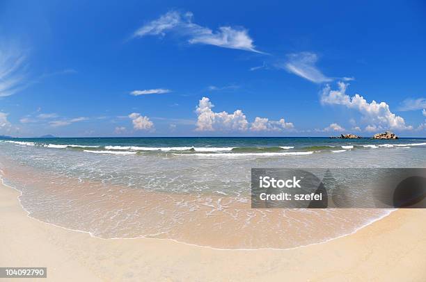 Z Widokiem Na Plażę - zdjęcia stockowe i więcej obrazów Azja - Azja, Bez ludzi, Bezchmurne niebo
