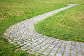 cobbledstone path s-curve