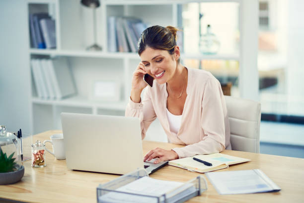 istock Feels great getting a client on board with your company 1040976686
