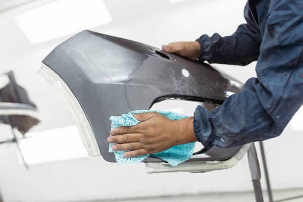 istock Car painting 1040995760