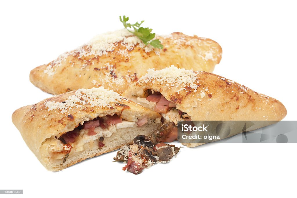 Pizza Calzone - Foto stock royalty-free di Calzone