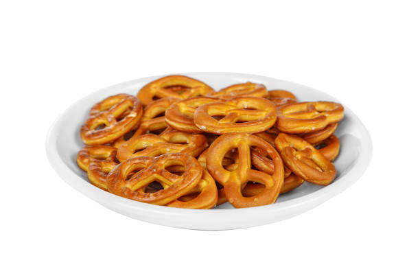 istock Snack, bretzel in front of alcohol isolated white 1041023378