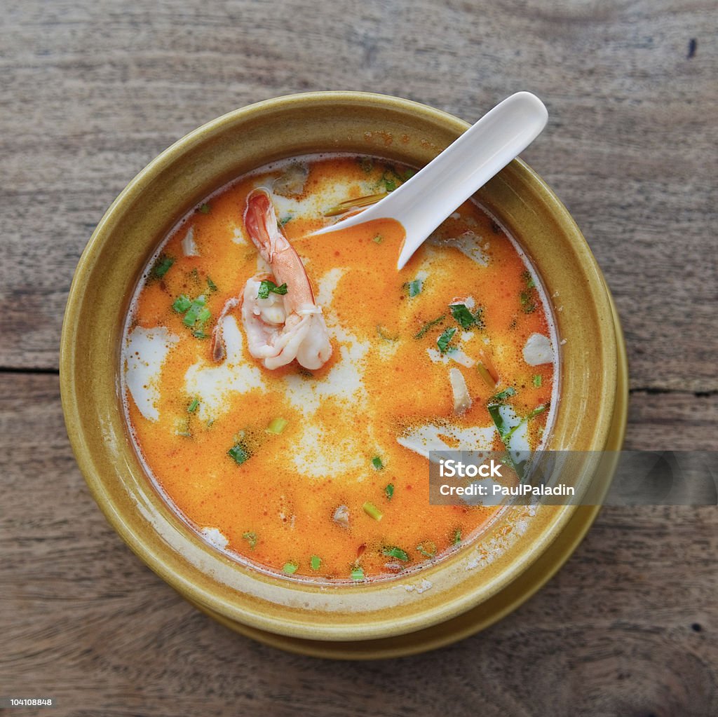 Sopa de Tom yam kung - Foto de stock de Alimento libre de derechos