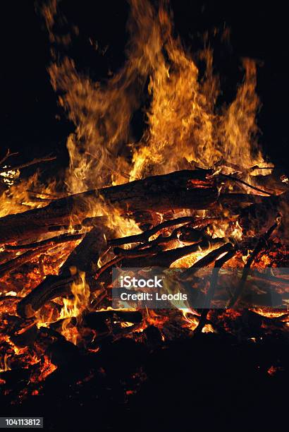 Fogo - Fotografias de stock e mais imagens de Acender - Acender, Calor, Chama