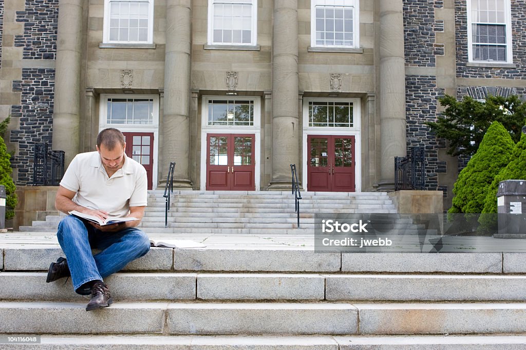 Studieren in Campus - Lizenzfrei Akademisches Lernen Stock-Foto