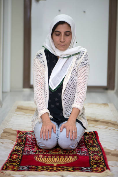 istock Muslim Woman Praying 1041169020