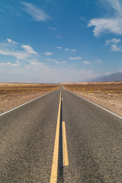istock A Road in Death Valley 1041192162