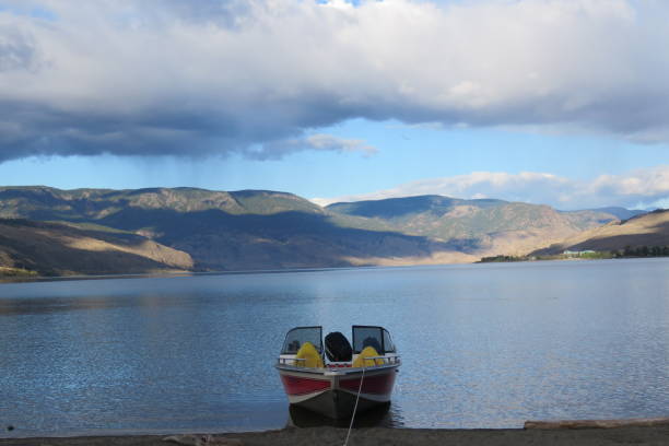 istock Boat at Steelhead 1041198588