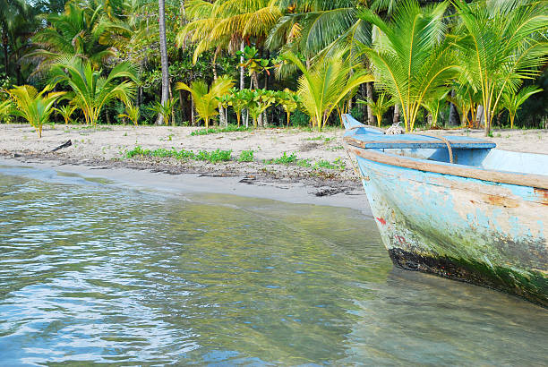 istock Idyllic Caribbean Scene - Bocas del Toro, Panama 104122859