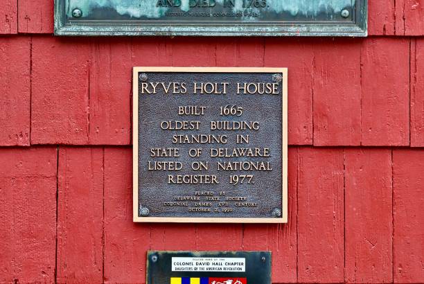 ryves holt house, najstarszy budynek w delaware - siding wood shingle house wood zdjęcia i obrazy z banku zdjęć