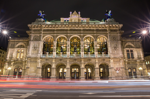 The famous Vienna State Opera with impressive lighting at night