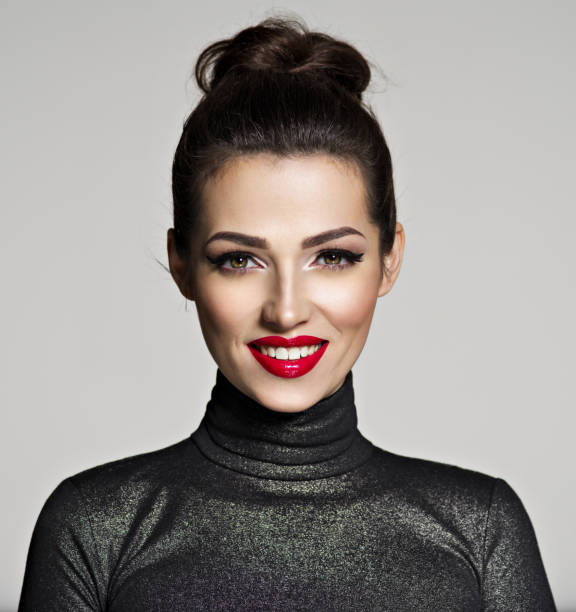 istock Beautiful smiling woman 1041342940