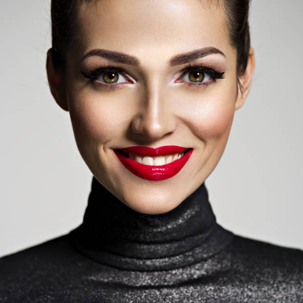 istock Beautiful smiling woman 1041342990
