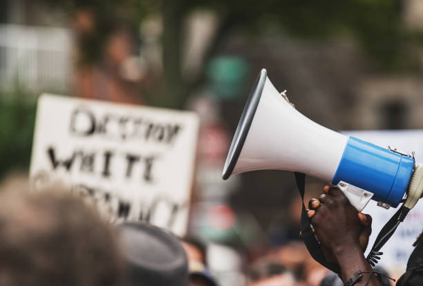 抗議の記号 - protest placard sign megaphone ストックフォトと画像