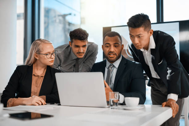 istock Tackling the issue as a team 1041618790