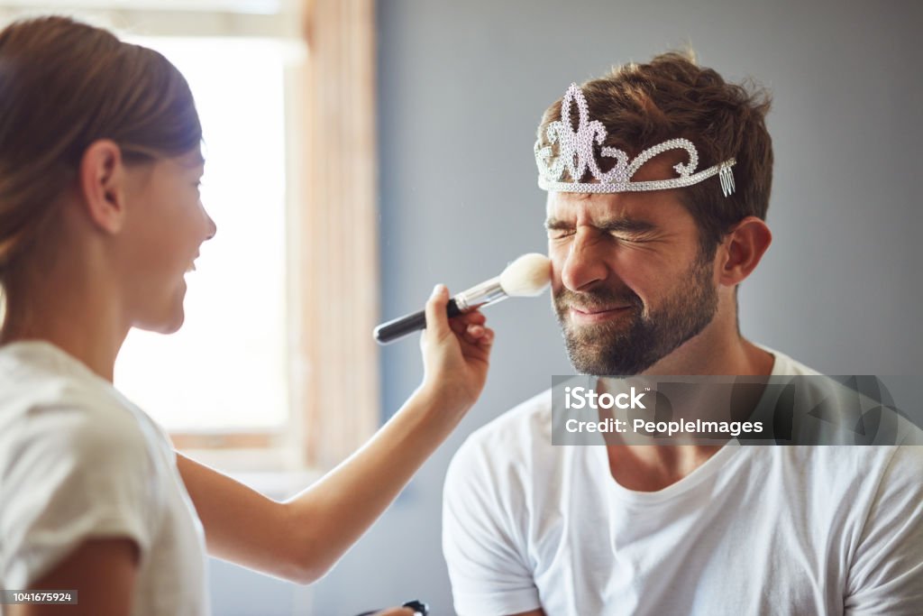 Me encanta que papá juega vestido para arriba conmigo - Foto de stock de Padre libre de derechos