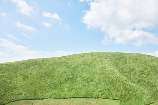 istock Pot and people at the summit 1041691242