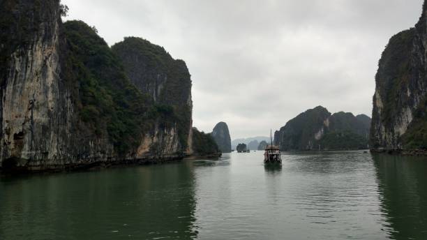 istock ha long bay cruise tour 1041693534