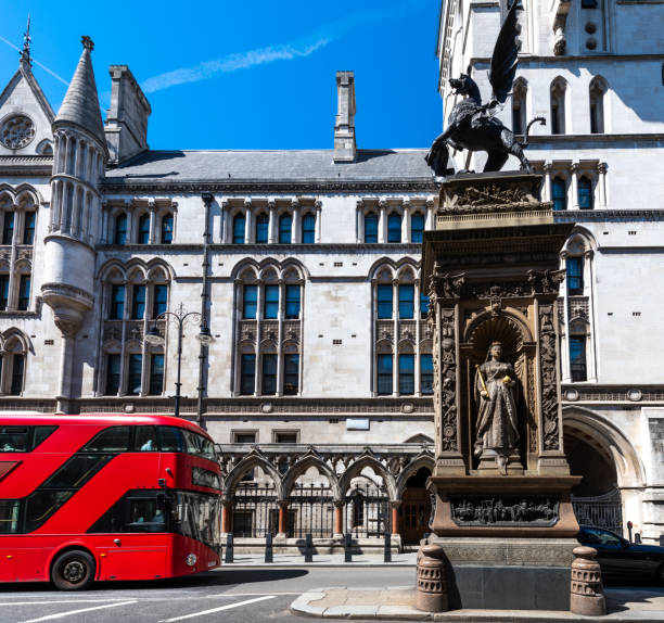 istock Royal Courts of Justice 1041816228