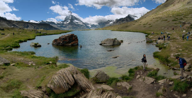 istock Stellisee and Matterhorn 1041868916