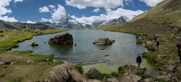 istock Stellisee and Matterhorn 1041868994