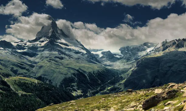 Photo of Matterhorn, showing banner.cloud formation