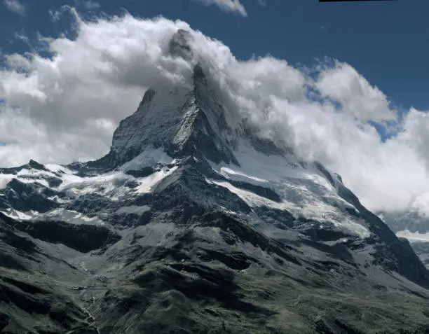 Photo of Matterhorn, showing banner.cloud formation