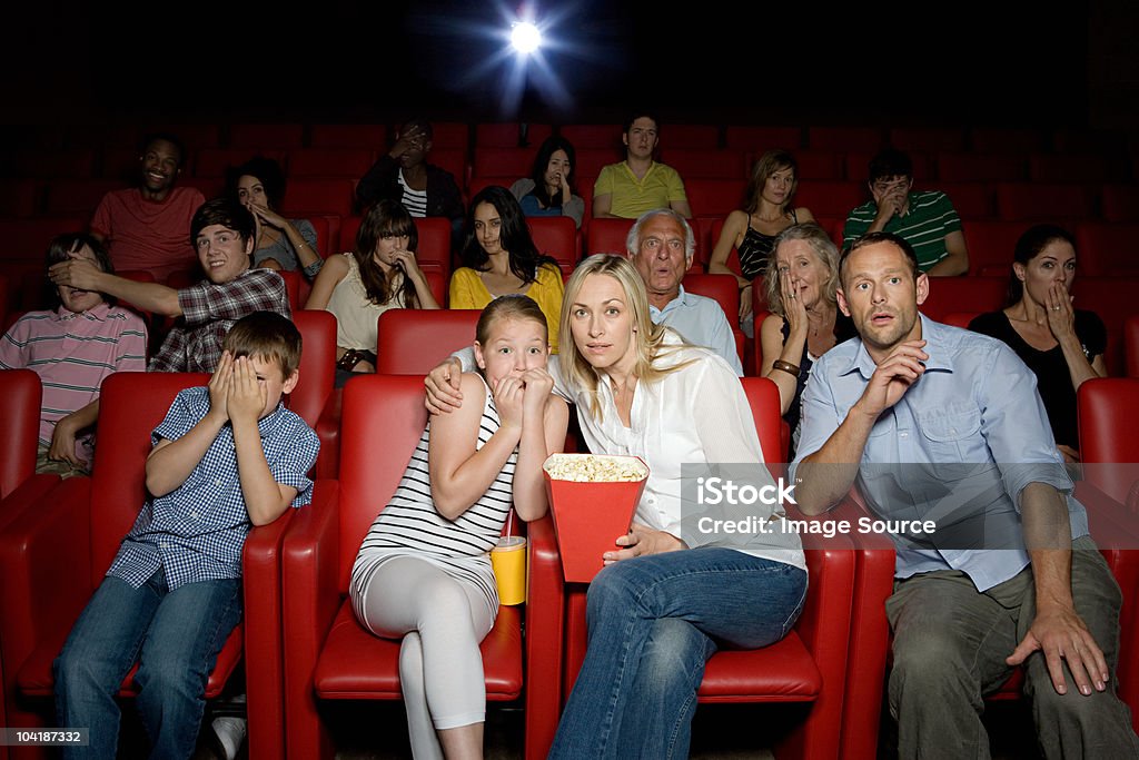 Schockiert Familie in movie theater - Lizenzfrei Kino Stock-Foto