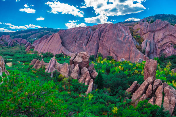istock Fall Hike to Red Rocks in Colorado 1041918320