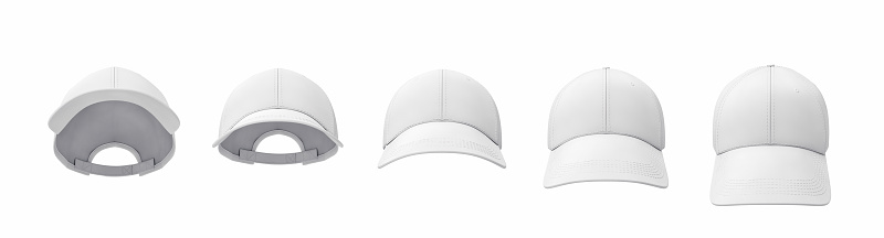 Render 3D de cinco gorras blancas que se muestra en una línea en una vista frontal, pero en diferentes ángulos. photo