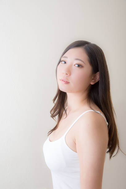 istock young japanese girl 1041971862