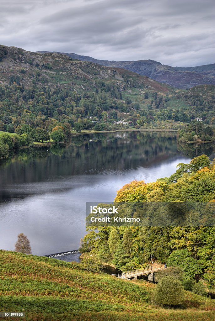 A comienzos de otoño Grasmere - Foto de stock de Agua libre de derechos