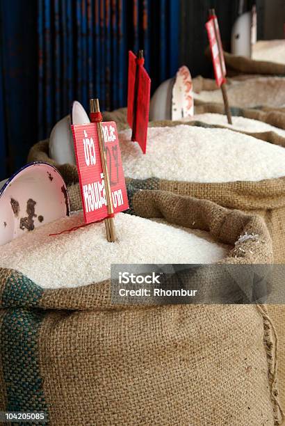 Rice Für Sale Stockfoto und mehr Bilder von Asien - Asien, Farbbild, Fotografie