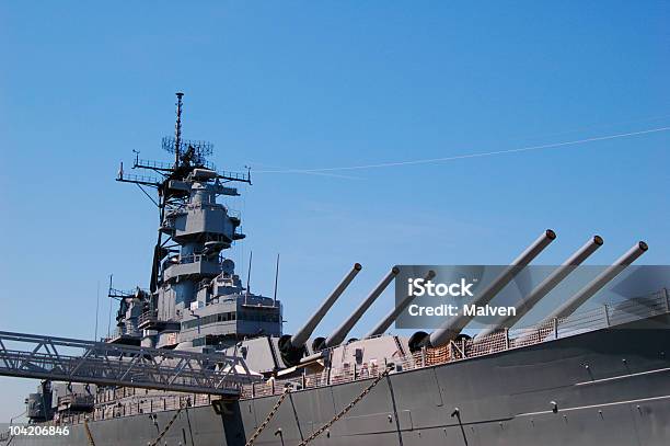 Barco De Guerra Foto de stock y más banco de imágenes de Acorazado - Acorazado, Arma, Armada