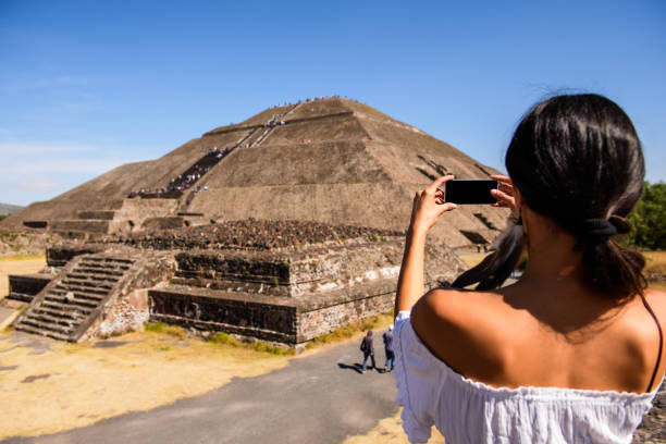 istock Tourist in Mexico. 1042132384